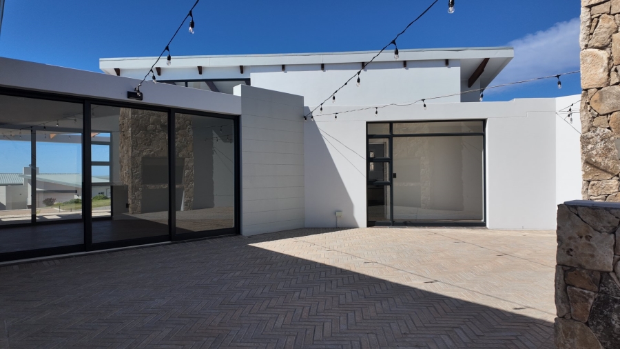 3 Bedroom Property for Sale in Stilbaai Wes Western Cape